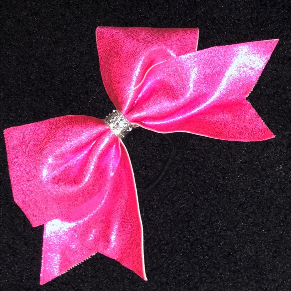 Shiny pink cheerleading bow💕